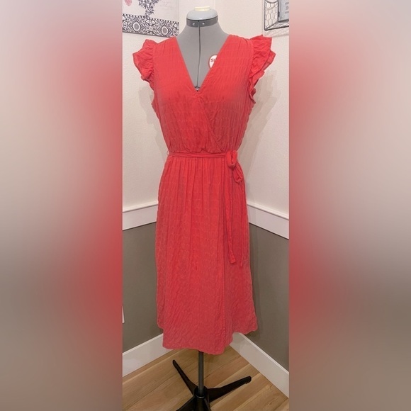A New Day Faux Wrap Dress Sz Small Coral Ruffle Sleeve PINK Midi Textured Lined - Picture 2 of 12